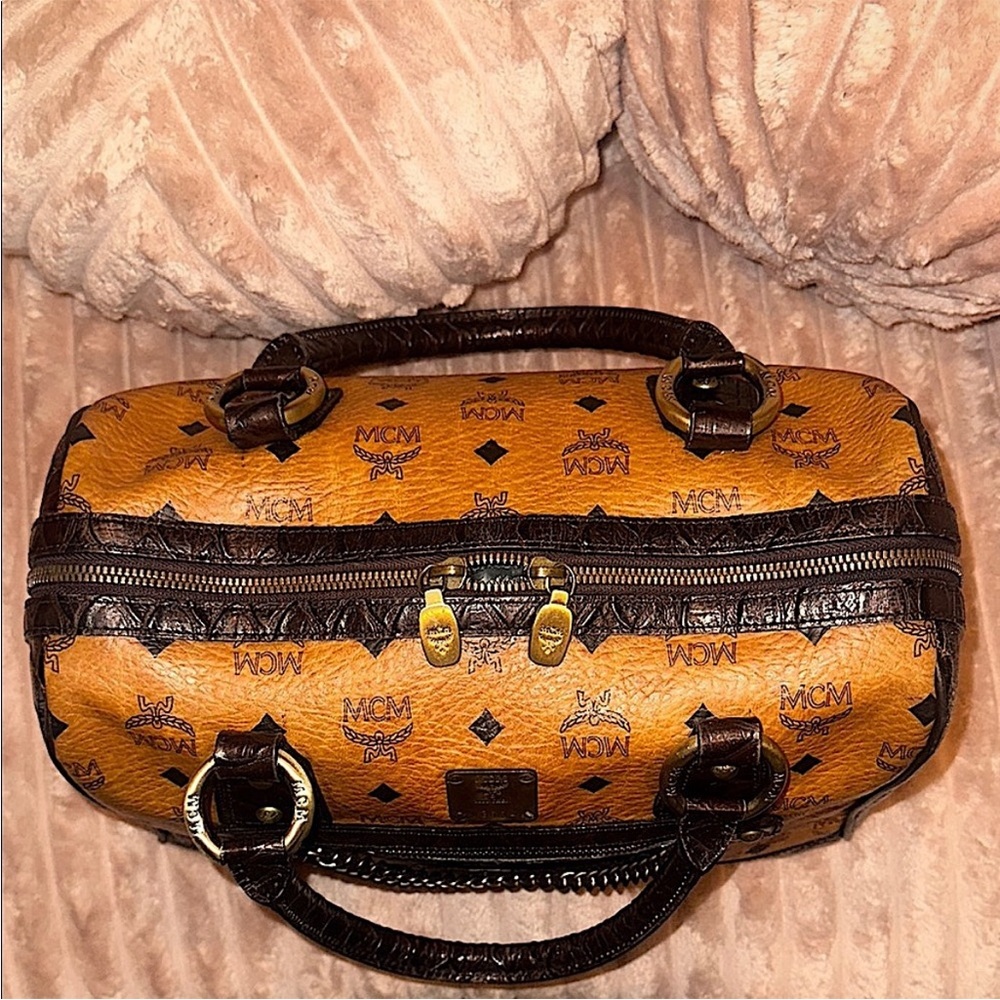 MCM Croc Leather Made In Germany Handbag. ZERO callouts - Picture 11 of 15